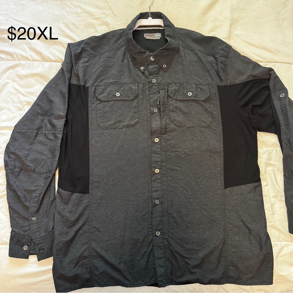 Wrangler Gray and Black Dress Shirt